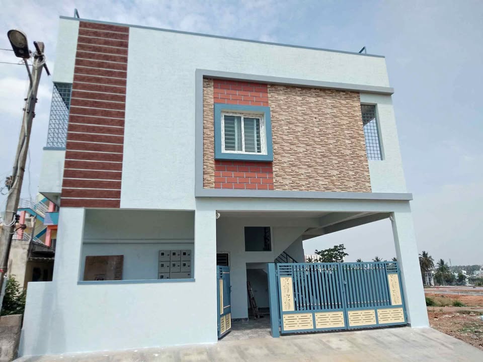 3 BHK + Pooja Room Independent House For Sale in Sorahunase