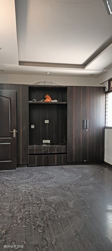 Building Lobby in 3 BHK Builder Floor at Ardee City, Sector 52 – for Rent