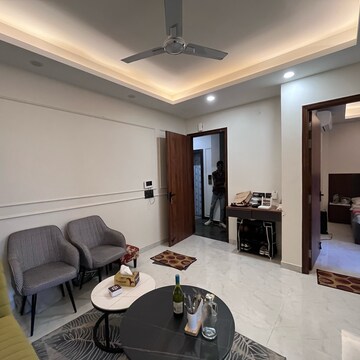 Living Room in 1 BHK Builder Floor at Ansal Sushant Lok I, Sector 43 – for Rent