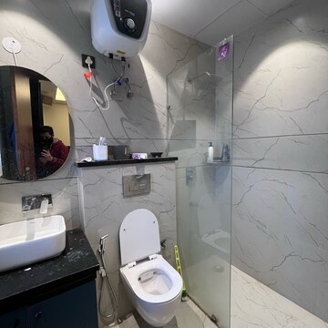 Bathroom in 1 BHK Builder Floor at Ansal Sushant Lok I, Sector 43 – for Rent