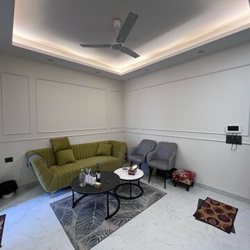 Living Room in 1 BHK Builder Floor at Ansal Sushant Lok I, Sector 43 – for Rent