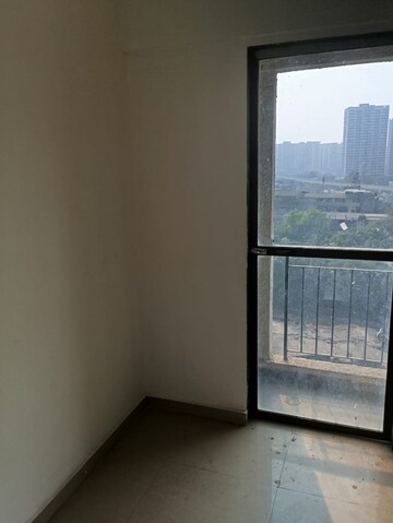 Room in 2 BHK Apartment at Man Opus, Mira Road – for Rent
