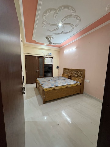 Bedroom in 4 BHK Apartment at Unitech The World Spa, Sector 30 – for Sale