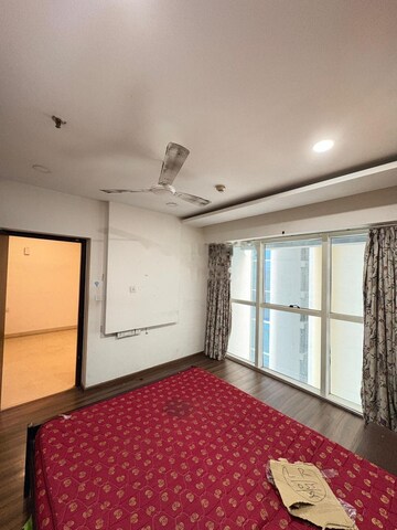 Room in 3 BHK Apartment at Phoenix Golf Edge, Gachibowli – for Rent