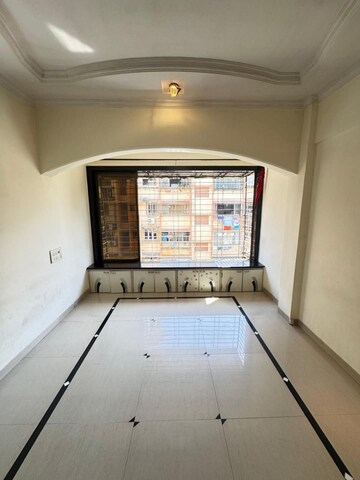 Room in 1 BHK Apartment at Gurudatta CHS Sion East, Sion East – for Rent