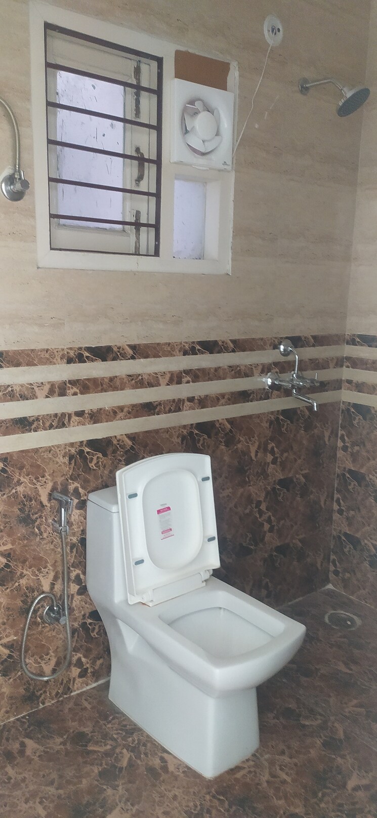 Bathroom, tdi-the-grand-retreat 3 Bedroom 250 Sq.Yd. Builder Floor In Sector 88 Faridabad 8309607