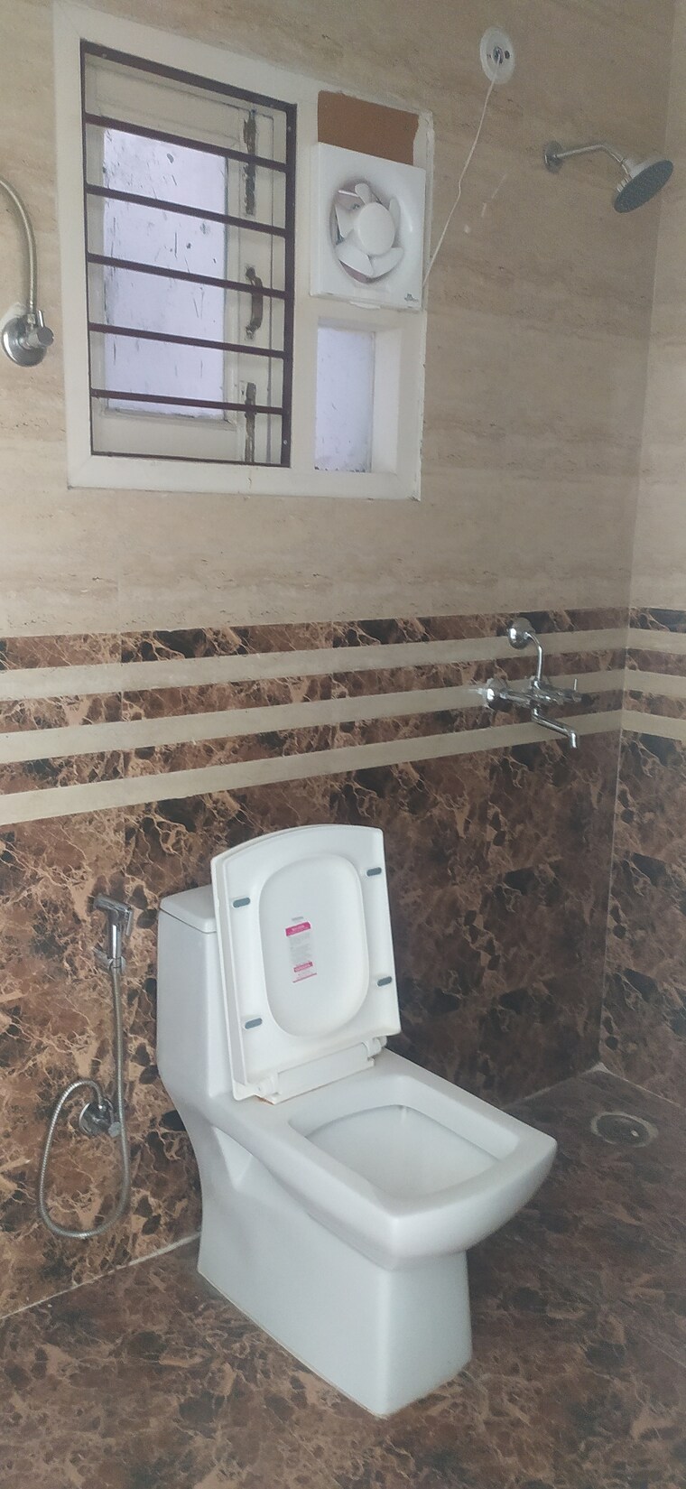 Bathroom, tdi-the-grand-retreat 3 Bedroom 250 Sq.Yd. Builder Floor In Sector 88 Faridabad 8309607