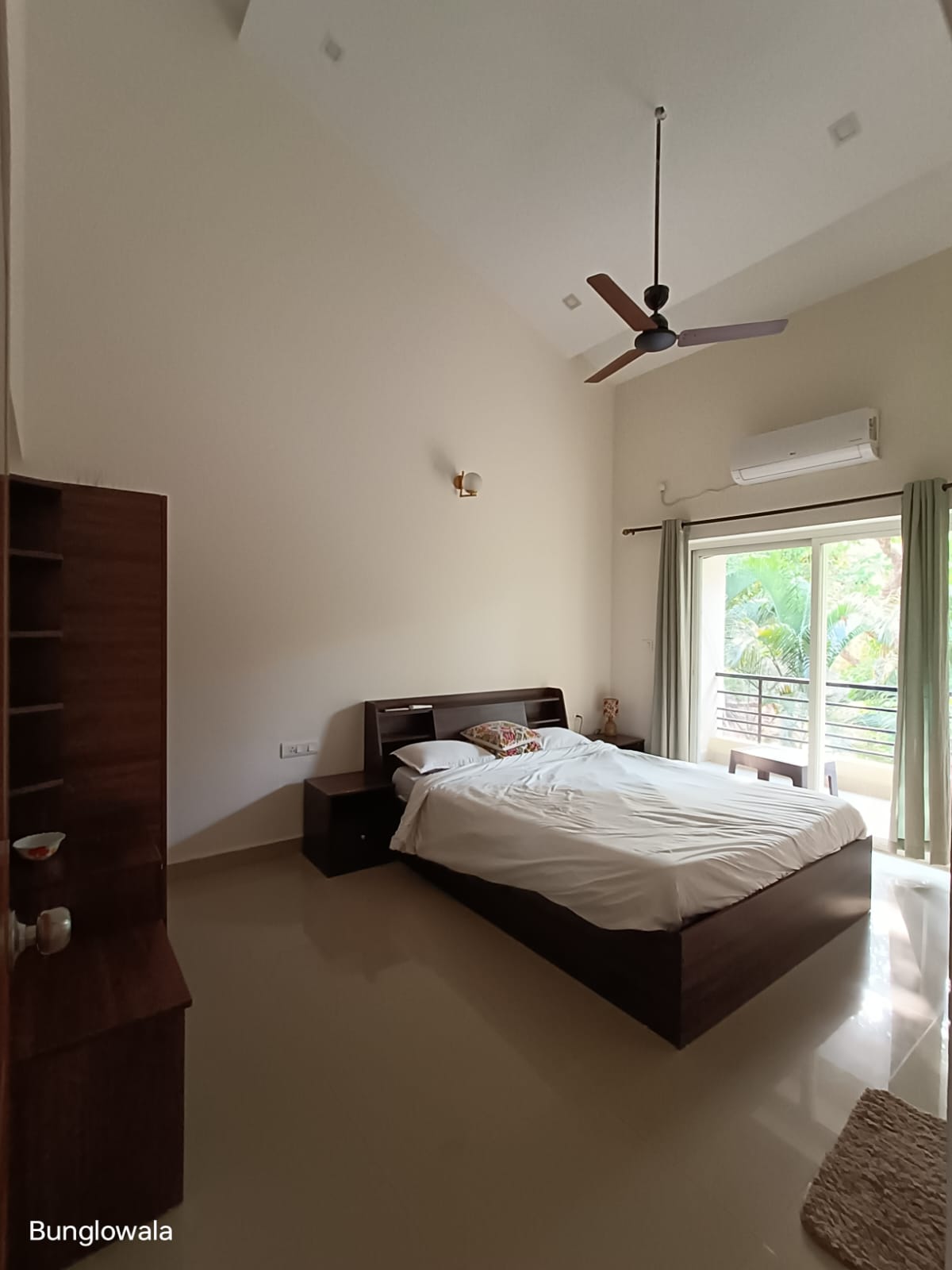 1 BHK + Extra Room Apartment For Sale in Vasant Kunj