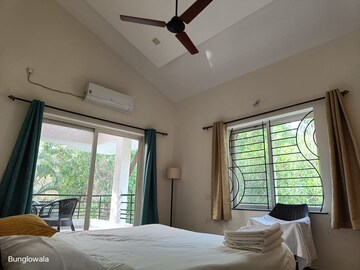 Bedroom in 1 BHK Apartment at Vasant Kunj – for Sale
