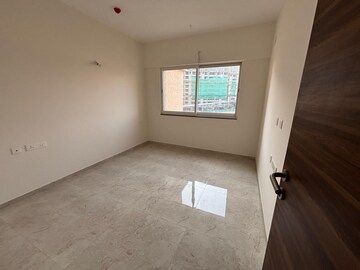 Room in 2 BHK Apartment at K Raheja Reserve, Mohammadwadi – for Rent