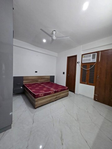 Bedroom in 2.5 BHK Builder Floor at Sector 31 – for Rent