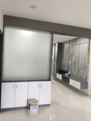 Room in 3 BHK Apartment at Frontline Seven, Kokapet – for Rent