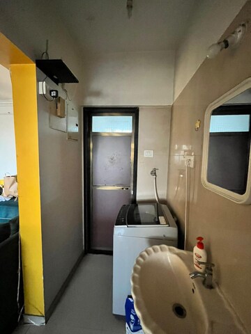 Master Bedroom in 2 BHK Apartment at Mulund East – for Sale