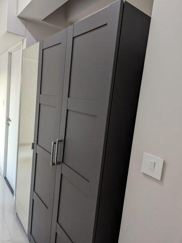 Furnished Amenities in 2 BHK Apartment at Rustomjee Urbania Azziano, Majiwada – for Rent