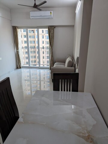 Room in 2 BHK Apartment at Rustomjee Urbania Azziano, Majiwada – for Rent