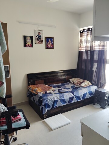 Bedroom in 2 BHK Apartment at Signature Global Proxima Phase 2, Sector 89 – for Rent