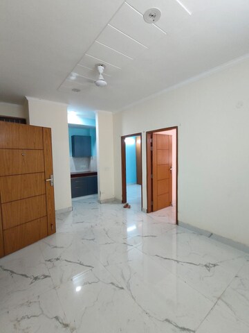 Room in 3 BHK Builder Floor at Malviya Nagar – for Rent
