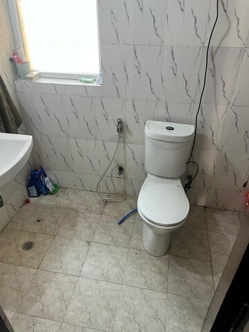 Bathroom in 4 BHK Apartment at Panchsheel Villas, Sector 16 Greater Noida – for Sale