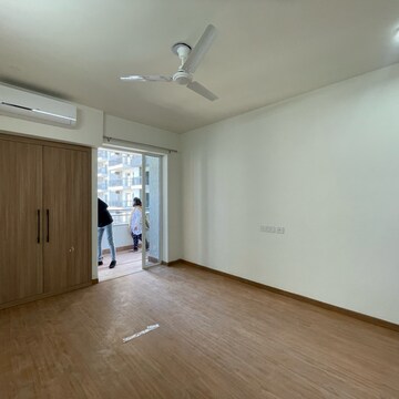 Room in 3 BHK Apartment at Godrej Meridien, Mohammad Heri Village – for Rent