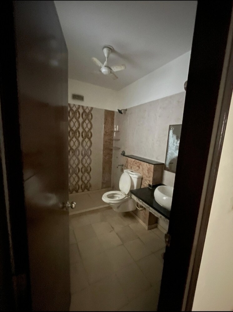 Bathroom, noida-authority-apartment 1 Bedroom 710 Sq.Ft. Builder Floor In Sector 99 Noida 8309899
