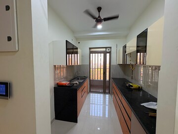 Kitchen in 2 BHK Apartment at Kalpataru Paramount, Kapur Bawdi – for Rent