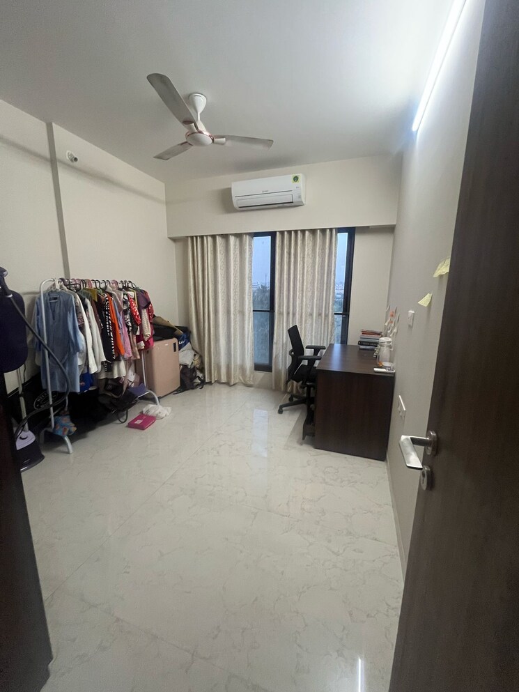 Master Bedroom, narayan-niwas-chembur 2 Bedroom 950 Sq.Ft. Apartment In Chembur Mumbai 8309922