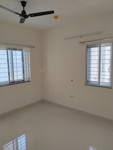 Room in 2.5 BHK Apartment at My Home Tridasa, Tellapur – for Rent