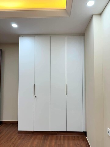 Building Lobby in Studio Builder Floor at Unitech Infospace, Sector 21 – for Rent