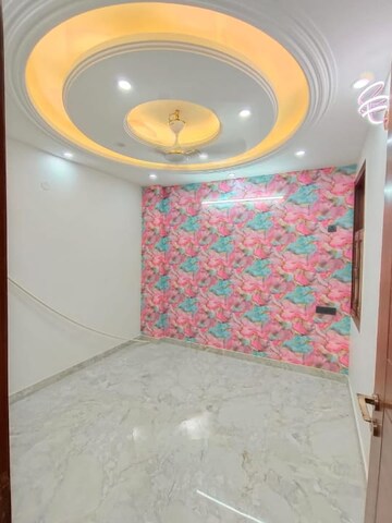 Master Bedroom in 3 BHK Builder Floor at Malviya Nagar – for Rent