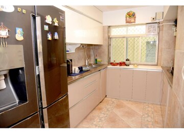 4 BHK Apartment For Rent in Bandra West
