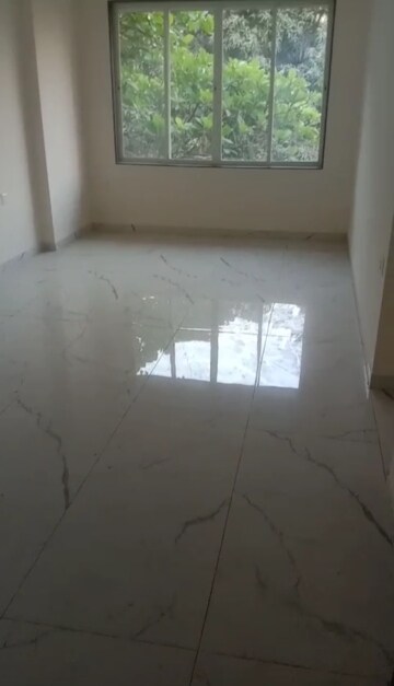 Room in 2.5 BHK Apartment at Andheri West – for Sale