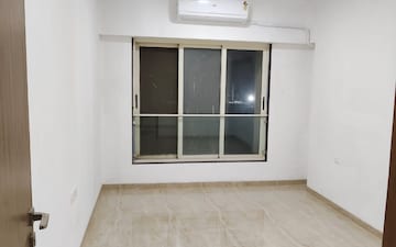 Warehouse For Rent in Goregaon West