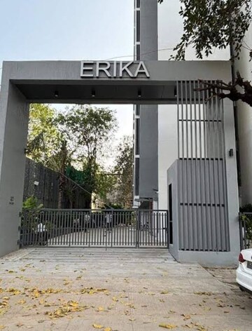 2 BHK Apartment – Exterior View View at Bandra East - for Rent