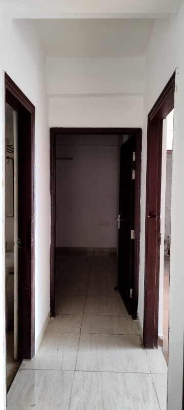Building Lobby in 3 BHK Apartment at Mahagun Mywoods, Sector 16c Greater Noida – for Rent