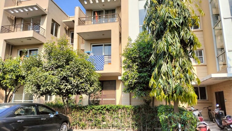 Exterior View, bptp-parkland-pride 4 Bedroom 250 Sq.Yd. Builder Floor In Sector 77 Faridabad 8310381