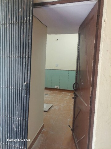 Bathroom in 1 BHK Apartment at Manimajra – for Rent