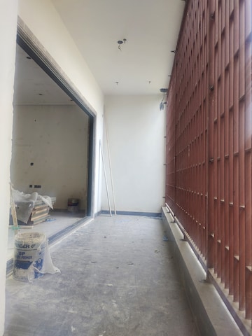 Furnished Amenities in 4 BHK Builder Floor at Chittaranjan Park – for Sale