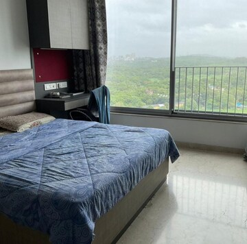 Bedroom in 3 BHK Apartment at Oberoi Springs, Andheri West – for Rent