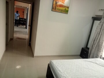 Room in 2 BHK Apartment at Unique Ivana, Mira Road – for Rent