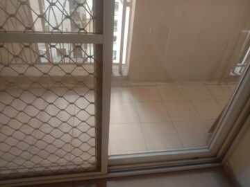 Room in 3 BHK Apartment at Mahagun Mywoods, Sector 16c Greater Noida – for Rent