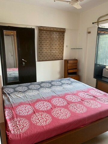 Bedroom in 2 BHK Apartment at Dhruv Heights, Malad East – for Rent