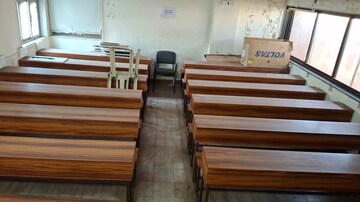 Staircase in  Office Space at Blue Pearl Dadar, Dadar West – for Rent
