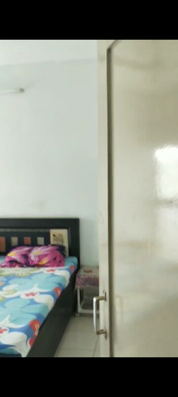 Bedroom in 3 BHK Apartment at Sun Palace, Memnagar – for Rent