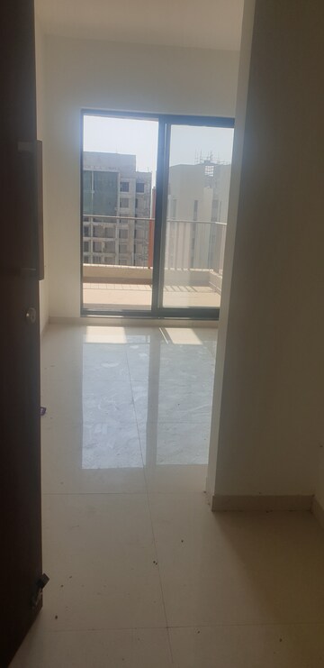 2 BHK Apartment For Rent in Shapoorji Pallonji Sensorium, Hinjewadi