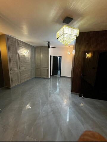 Room in 4 BHK Apartment at Ittina Cooke, Cooke Town – for Rent