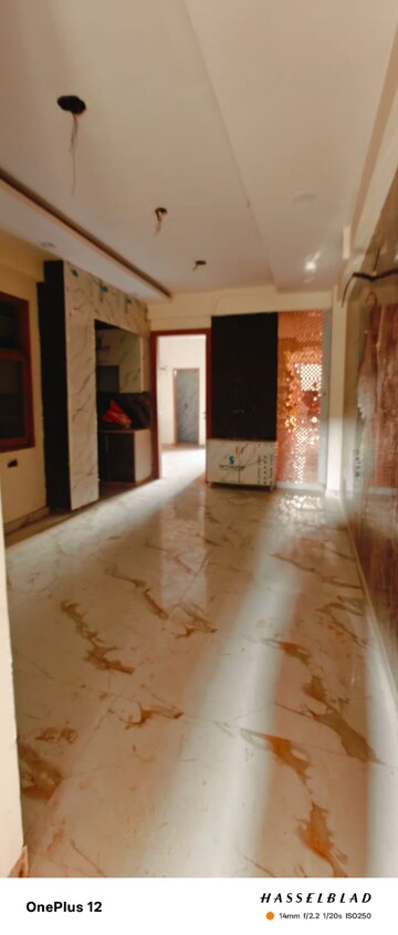 Living Room in 2 BHK Builder Floor at Sector 73 – for Sale