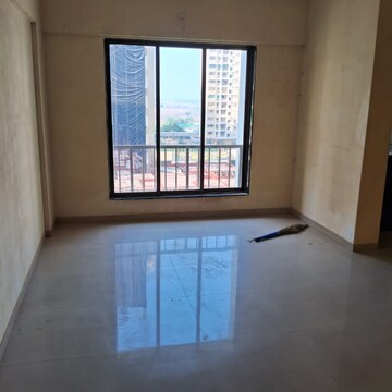 Room in 2 BHK Apartment at Ekta Parks Ville, Y K Nagar – for Rent