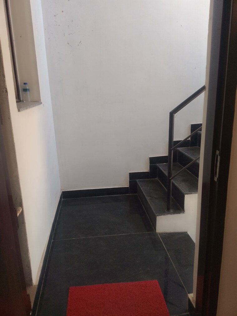 undefined, ludhiana chandigarh hwy 2 Bedroom 100 Sq.Yd. Apartment In LudhianA Chandigarh Hwy Mohali 8310899