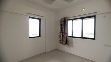 Room in 1 BHK Apartment at Vihang Valley Phase 3, Kasarvadavali – for Rent