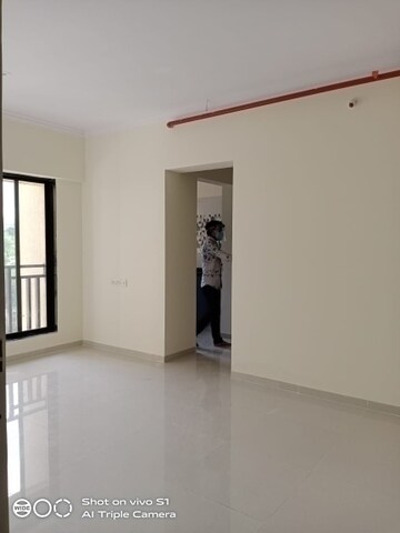 Room in 1 BHK Apartment at Vihang Valley Phase 3, Kasarvadavali – for Rent